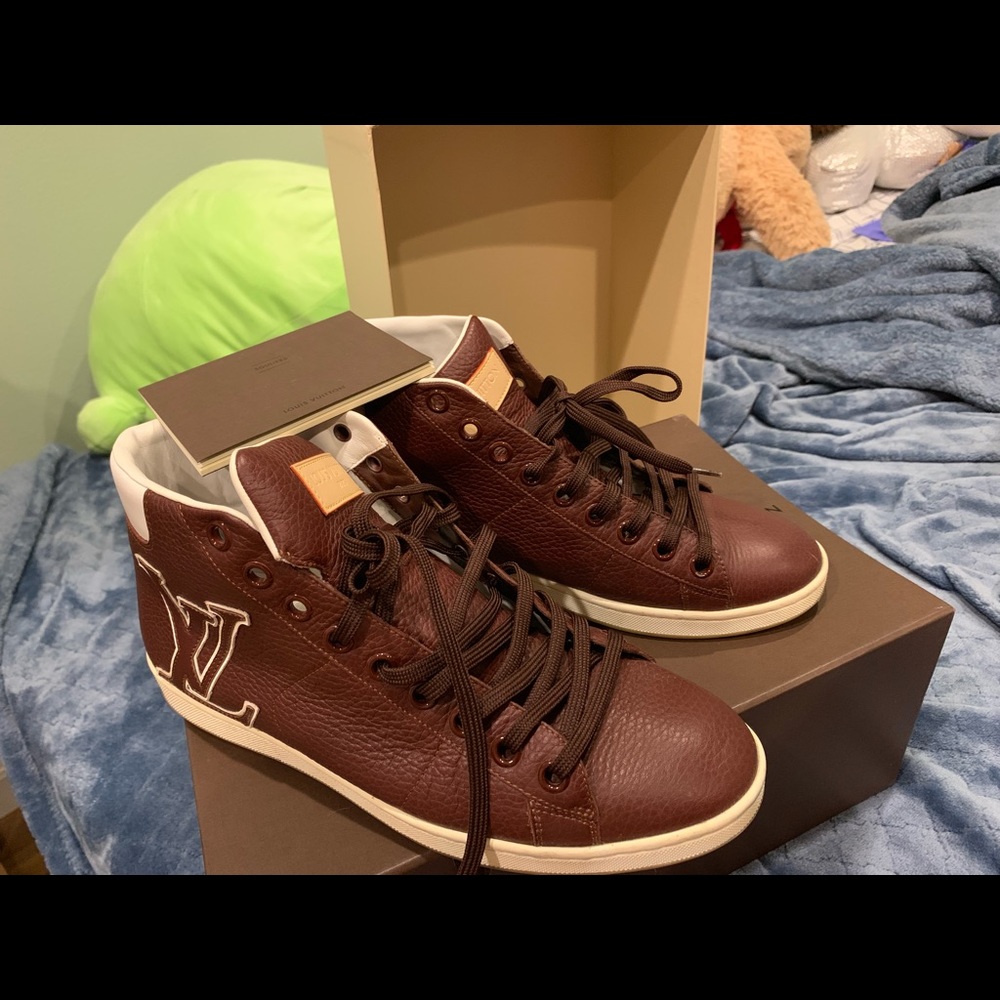 Louis Vuitton Men's shoes